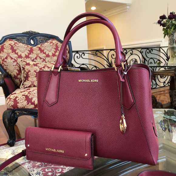 Michael Kors Kimberly handbag&wallet - Picture 2 of 8